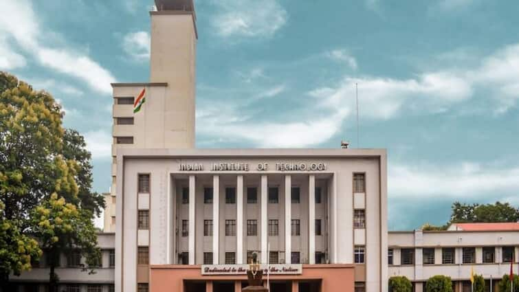 IIT Kharagpur Placement: 1,000 Job Offers In 3 Days; Top Package Reaches Rs 2.14 Crore