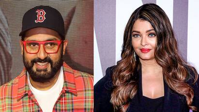 Aishwarya Rai Bachchan and Abhishek Bachchan poses together in a party entertainment News Tollywood Abhishek-Aishwarya: জল্পনায় জল ঢাললেন অভিষেক-ঐশ্বর্য্য, পোশাকে রঙমিলান্তি, একসঙ্গে পোজ দিলেন ক্যামেরায়!