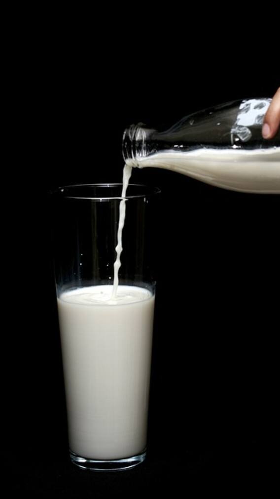 गरम दूध के साथ जलेबी खाने से दूर होती है ये दिक्कतें