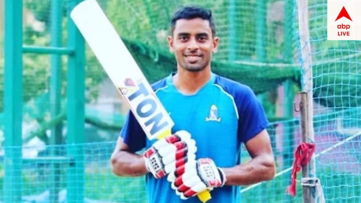 রোহিতের যোগ্য বিকল্প টেস্টে হয়ে ওঠার দৌড়ে রয়েছেন বাংলার অভিমন্যু ঈশ্বরণ। এই মুহূর্তে অস্ট্রেলিয়া সিরিজেও দলের সঙ্গেই আছেন এই ডানহাতি ওপেনার। প্রথম শ্রেণির ক্রিকেটে ঈর্ষণীয় রেকর্ড রয়েছে।