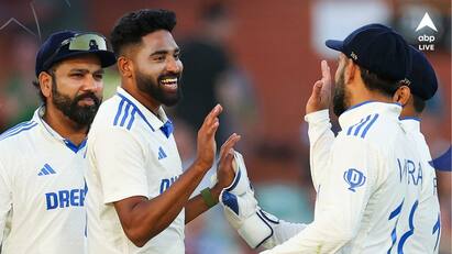 Border-Gavaskar Trophy Virat Kohli talks to Rohit Sharma sets field in IND vs AUS 2nd Test Border-Gavaskar Trophy: মাঠে উপস্থিত অধিনায়ক রোহিত, তাও টিম ইন্ডিয়ার হয়ে ফিল্ডিং সাজাচ্ছেন বিরাট কোহলি!