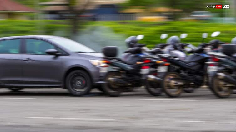 High-Speed Porsche Crashes Into Bikes In Mumbai's Bandra, 19-Year-Old Booked