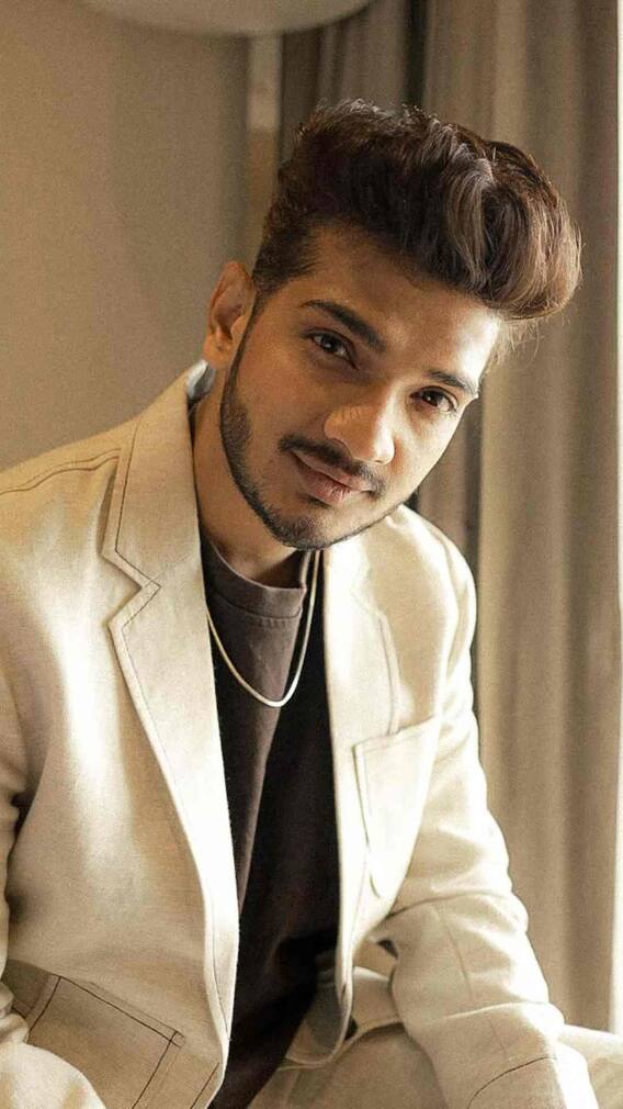 बेटे के इलाज के लिए मुनव्वर फारूकी के पास नहीं थे पैसे , फैलानी पड़ी झोली