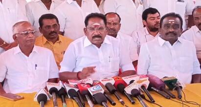 madurai best comedy of 2024 This is it  Sellur Raju say for politics இந்த ஆண்டின் சிறந்த காமெடி இதுதான் - செல்லூர் ராஜூ கிளிக் செய்வது எதை தெரியுமா?