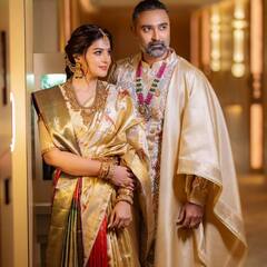 Sneha and Prasanna Photos: 43 வயசிலும் தகதகவென மின்னும் சினேகா! மணமகள் கெட்டப்பில் கணவர் பிரசன்னாவுடன் நடத்திய போட்டோ ஷூட்!