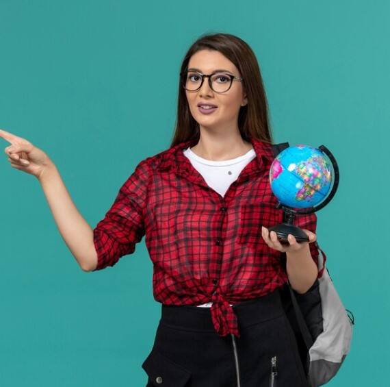 ਇਸ ਸਕਾਲਰਸ਼ਿਪ ਦਾ ਨਾਂ 'ਆਈਫਲ ਐਕਸੀਲੈਂਸ ਸਕਾਲਰਸ਼ਿਪ ਪ੍ਰੋਗਰਾਮ' ਹੈ, ਜੋ ਕਿ ਫਰਾਂਸ ਦੇ ਯੂਰਪ ਅਤੇ ਵਿਦੇਸ਼ ਮੰਤਰਾਲੇ ਦੁਆਰਾ ਸ਼ੁਰੂ ਕੀਤਾ ਗਿਆ ਹੈ। ਇਹ ਸਕਾਲਰਸ਼ਿਪ ਉਨ੍ਹਾਂ ਵਿਦਿਆਰਥੀਆਂ ਨੂੰ ਦਿੱਤੀ ਜਾਂਦੀ ਹੈ ਜੋ ਫਰਾਂਸ ਵਿੱਚ ਮਾਸਟਰ ਜਾਂ ਪੀਐਚਡੀ ਦੀ ਪੜ੍ਹਾਈ ਕਰਨਾ ਚਾਹੁੰਦੇ ਹਨ।