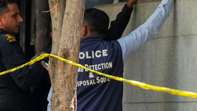 Bomb Threat At Lucknow Railway, Metro Stations, Police Finds Out It To Be Hoax