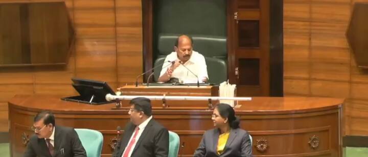 आज विधानसभेच्या विशेष अधिवेशनाचा दुसरा दिवस होता. आज उर्वरित सर्व आमदारांचा शपथविधी होणार होता. मात्र, यावेळी 8 आमदार अनुपस्थित होते.