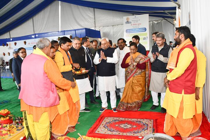 नई गठित समितियों से प्राप्त होने वाले दुध की स्थानीय स्तर पर प्रोसेसिंग से लोग दुग्ध उत्पादन के क्षेत्र से जुड़ने के लिए प्रेरित होंगे. इसको ध्यान में रखते हुए यहां 1 लाख लीटर प्रतिदिन क्षमता के दुग्ध उत्पादन संयंत्र स्थापित किया जा रहा है, जिसकी कुल परियोजना राशि 53.64 करोड़ रुपये है.