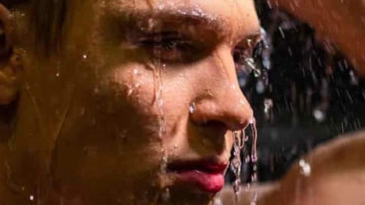 যদি এই নিয়ম মেনেও যদি শরীর খারাপ হয়ে যায়, তাহলে দ্রুত চিকিৎসকের সঙ্গে যোগাযোগ করুন।