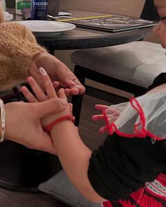 Priyanka Chopra With Daughter: प्रियंका चोपड़ा का फैमिली टाइम, मालती मैरी ने फ्लॉन्ट किए फेक नेल्स, स्पेशल मोमेंट्स की फोटोज वायरल