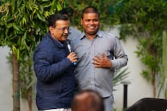 ऑटो चालकों से अपने घर पर मिले अरविंद केजरीवाल, सेल्फी भी ली, शेयर की तस्वीरें