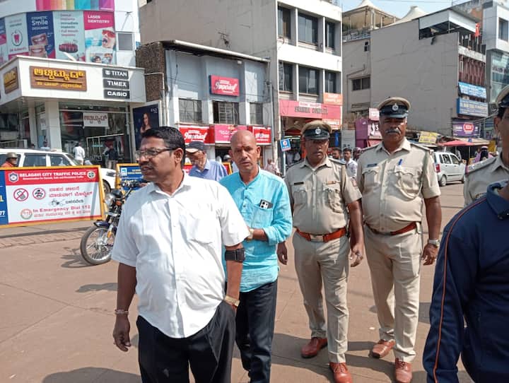 यावेळी पोलिसांनी तेथे धाव घेऊन त्यांना ताब्यात घेतले. त्यानंतर काही वेळाने दुसऱ्या बाजूने आणखी एक कार्यकर्त्यांची तुकडी घोषणा देत दाखल झाली. पुन्हा कार्यकर्त्यांच्या तुकड्या धर्मवीर संभाजी चौकात दाखल झाल्या.