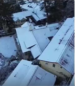 Himachal Pradesh: शिमला में बर्फबारी के बाद खूबसूरत हुआ नजारा | ABP NEWS SHORTS