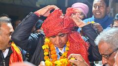 'BJP जवाबदेही से भाग रही, AAP राजनीतिक रोटी सेंक रही', स्कूलों में बम की धमकी पर बोली कांग्रेस