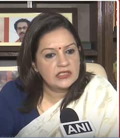 महाराष्ट्र में सपा के MVA छोड़ने पर क्या बोलीं प्रियंका चतुर्वेदी? | ABP NEWS SHORTS