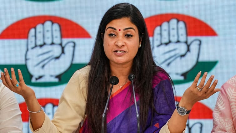 Bihar Election: Congress Alleges EC ‘Targeted’ Dalit, Muslim Women Voters In SIR, Deleted 23 La