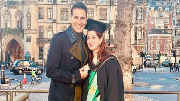 Akshay Kumar Praises Twinkle Khanna, Calls Her His 'Trophy Wife'