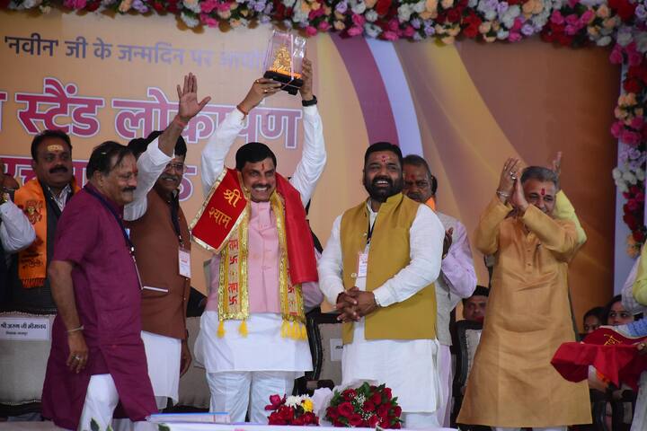 लगभग 1 लाख करोड़ रुपये की लागत की केन बेतवा लिंक परियोजना को प्रधानमंत्री नरेंद्र मोदी ने मंजूरी दी है. इस महीने की 17 तारीख को लगभग 70000 करोड़ की लागत की पार्वती कालीसिंध चंबल लिंक परियोजना का भूमि पूजन प्रधानमंत्री नरेंद्र मोदी के हाथों होने जा रहा है.