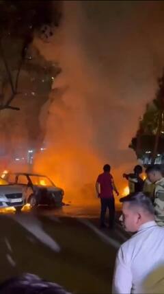 Mumabi Fire In Car Parking: BMW सह तीन गाड्या जळून खाक; गर्दुल्यांनी लावली आग?, अंधेरीमधील धक्कादायक घटना