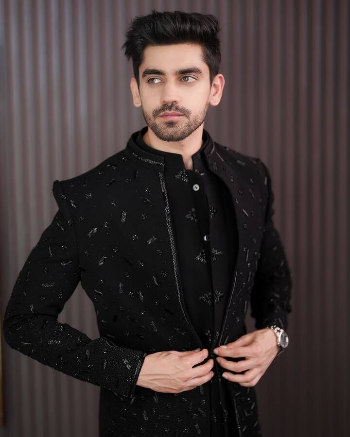 अविनाश एड फिल्मों के साथ-साथ कई शहरों में इवेंट होस्ट भी किया करते थे. फिर साल 2016 में वो अपना एक्टर बनने का सपना पूरा करने मुंबई आ गए. करीब एक साल के संघर्ष के बाद अविनाश को उनका पहला टीवी शो मिला.