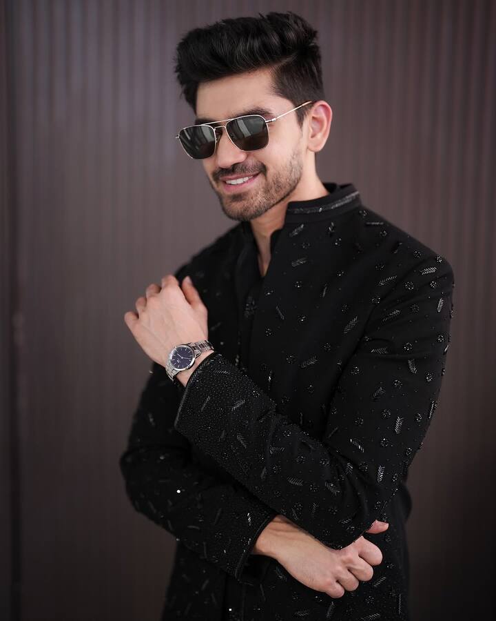 एक्टर पहली बार टीवी शो ‘सेठी जी’ में नजर आए थे. इस शो में उन्होंने बाजीराव नाम के शख्स का किरदार निभाया था. इसके बाद वो ‘प्यार तूने क्या किया’ और ‘इश्कबाज़’ जैसे शो में नजर आए.