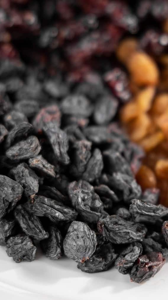 ਕਾਲੀ ਕਿਸ਼ਮਿਸ਼ ਖਾਣ ਦੇ ਹੁੰਦੇ ਹੈਰਾਨ ਕਰਨ ਵਾਲੇ ਫਾਇਦੇ