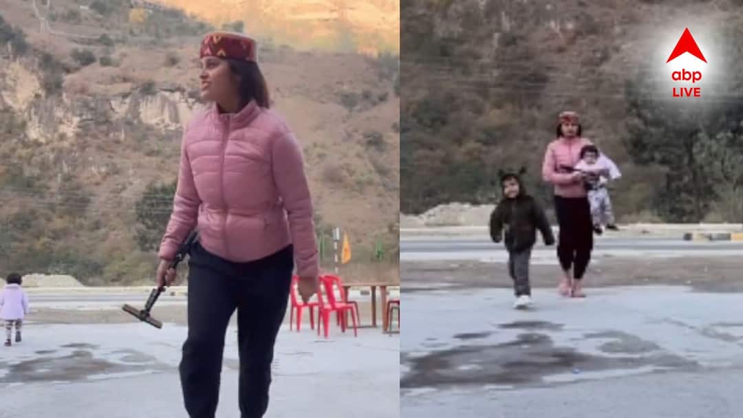 Viral Video: রিল বানাতে তুমুল ব্যস্ত মা! ভয়ঙ্কর বিপদের মুখে একরত্তি! এরপর যা হল... Video viral mother busy to make Social media reel toddler escape from accident Viral Video: রিল বানাতে তুমুল ব্যস্ত মা! ভয়ঙ্কর বিপদের মুখে একরত্তি! এরপর যা হল...