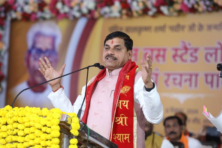 मध्य प्रदेश के मुख्यमंत्री डॉ मोहन यादव ने बताया कि प्रदेश में नर्मदा-लिंक परियोजना, केन-बेतवा परियोजना एवं पार्वती-कालीसिंध-चंबल परियोजना से चारों तरफ हरा-भरा होगा, किसानों को सिंचाई के साथ-साथ पीने के लिए पानी भी मिलेगा.