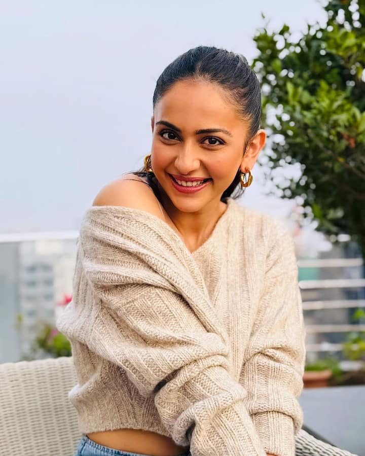 जैकी भगनानी ने एक्टर में फ्लॉप होने के बाद अब फिल्ममेकर बन चुके हैं. दोनों की शादी इसी साल फरवरी में हुई थी.