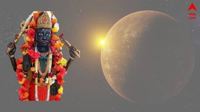 shani and budh conjunction to change luck of three zodiac signs in the year 2025 Astrology: ৩০ বছর পর বুধের সংস্পর্শে শনি, ২০২৫-এ ভাগ্যের ধামাকা ৩ রাশিতে  আর্থিক-কর্মজীবনে ভরপুর সাফল্য