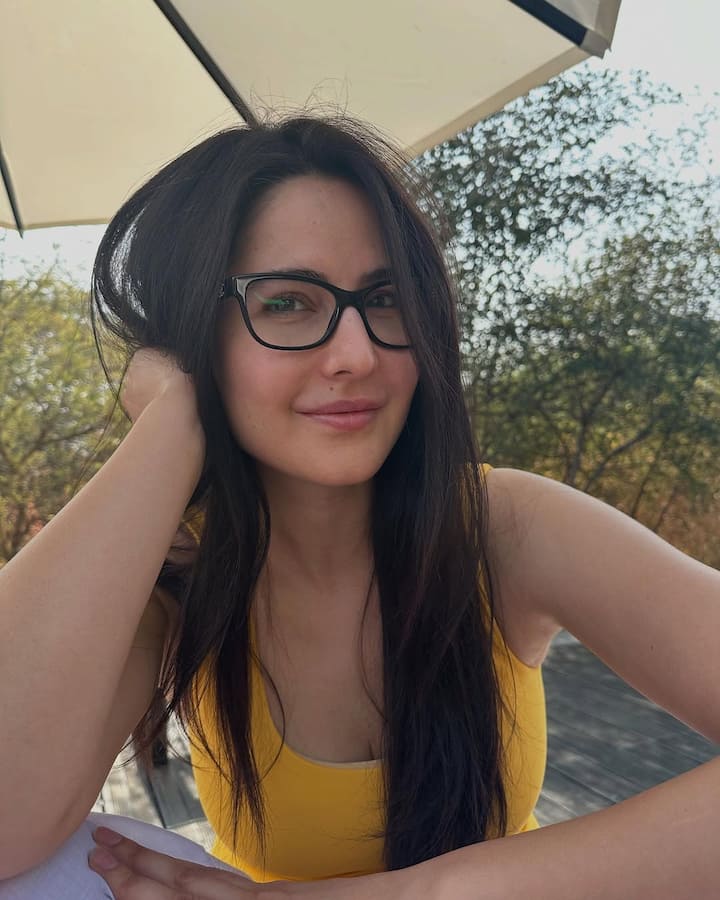 Katrina and Vicky are always seen talking about each other in interviews. Both of them keep expressing their love for each other on social media also.