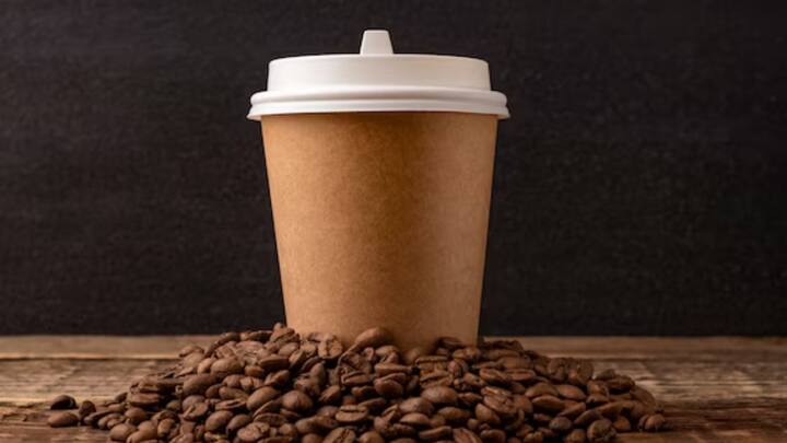 কফির গুণাগুণ নিয়ে নয়া রিপোর্ট সামনে এল এবার, যাতে বলা হয়েছে, কফি একটি আয়ুবর্ধক পানীয়।