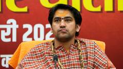 धीरेंद्र शास्त्री ने ममता कुलकर्णी को महामंडलेश्वर बनाने का विरोध किया! बोले- 'पदवी उसी को दी जानी चाहिए...'