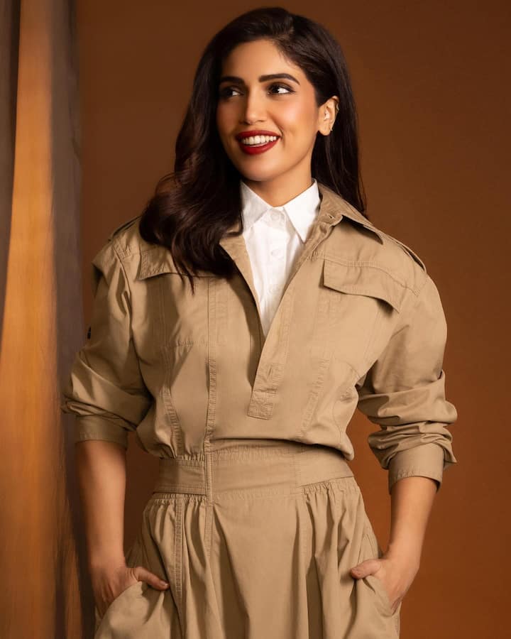 तिचे हटके पोशाख अनेकदा लोकांचे लक्ष वेधून घेतात.