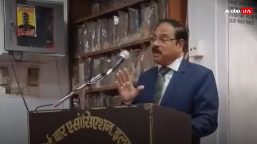 इलाहाबाद हाई कोर्ट के जज के भाषण पर सुप्रीम कोर्ट ने लिया संज्ञान, बहुसंख्यकों की भावना से देश के चलने की कही थी बात Supreme Court takes notice on Allahabad High Court Judge Shekhar Yadav Statement on UCC Triple Talaq Halala and marriages ann इलाहाबाद हाई कोर्ट के जज के भाषण पर सुप्रीम कोर्ट ने लिया संज्ञान, बहुसंख्यकों की भावना से देश के चलने की कही थी बात