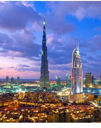 ਹਸਮੁਖ ਟਰੈਵਲਜ਼ ਦੇ ਡਾਇਰੈਕਟਰ ਵਿਜੇ ਠੱਕਰ ਨੇ ਦੱਸਿਆ ਕਿ ਉਨ੍ਹਾਂ ਦੇ ਦੋ ਮੁਸਾਫ਼ਰਾਂ ਦੇ ਵੀਜ਼ੇ ਰੱਦ ਕਰ ਦਿੱਤੇ ਗਏ ਸਨ, ਭਾਵੇਂ ਉਨ੍ਹਾਂ ਨੇ ਸਾਰੇ ਲੋੜੀਂਦੇ ਦਸਤਾਵੇਜ਼ ਜਮ੍ਹਾਂ ਕਰਵਾਏ ਸਨ। ਉਨ੍ਹਾਂ ਕਿਹਾ, 'ਸਾਡੇ ਦੋ ਯਾਤਰੀਆਂ ਦੇ ਦੁਬਈ ਵੀਜ਼ਾ ਅਰਜ਼ੀਆਂ ਰੱਦ ਕਰ ਦਿੱਤੀਆਂ ਗਈਆਂ। ਉਹ ਦੁਬਈ ਵਿੱਚ ਆਪਣੇ ਰਿਸ਼ਤੇਦਾਰਾਂ ਕੋਲ ਰਹਿਣ ਵਾਲੇ ਸੀ। ਵੀਜ਼ਾ ਅਪਲਾਈ ਕਰਦੇ ਸਮੇਂ ਅਸੀਂ ਨਵੇਂ ਨਿਯਮਾਂ ਅਨੁਸਾਰ ਦਸਤਾਵੇਜ਼ ਦਿੱਤੇ ਪਰ ਅਰਜ਼ੀਆਂ ਰੱਦ ਕਰ ਦਿੱਤੀਆਂ ਗਈਆਂ।