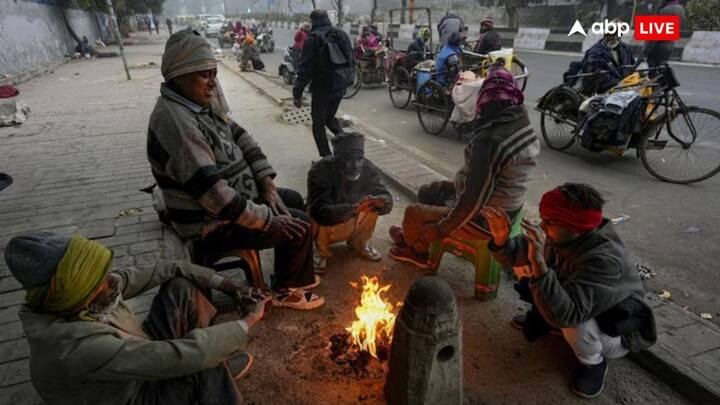 हरियाणा में भी ठंड ने अपना असर दिखाना शुरू कर दिया है. आज शीतलहर चलने की संभावना है और 13 दिसंबर तक ऐसा ही मौसम बने रहने की उम्मीद है. यहां अधिकतम तापमान 21-23 डिग्री और न्यूनतम तापमान 4 डिग्री तक गिर सकता है.