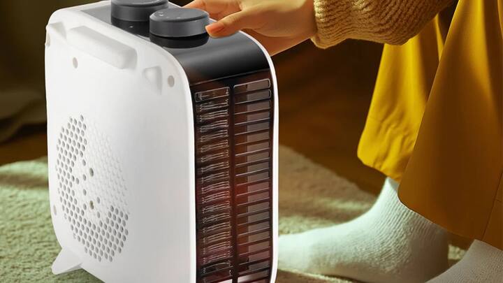 सर्दियों में ठंड से बचने के लिए लोग घरों में रूम हीटर का इस्तेमाल करते हैं. तो इसके अलावा जरूरत के हर काम के लिए पानी गरम ही चाहिए होता है. इसके लिए लोग इमर्शन रॉड और गीजर का इस्तेमाल करते हैं.  रूम हीटर, इमर्शन रॉड और गीजर के इस्तेमाल से बिजली का बिल काफी आता है.