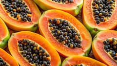 Papaya Health Benefits: পাকা নাকি কাঁচা পেঁপে, কোনটায় বেশি উপকার ?