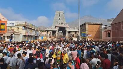 Here are the guidelines for the Tiruvannamalai Giriwala Path! 25 பேருந்து நிலையங்கள் 116 கார்பார்க்கிங்: திருவண்ணாமலை கிரிவலப்பாதைக்கான வழிகாட்டு நெறிமுறைகள் இதோ!