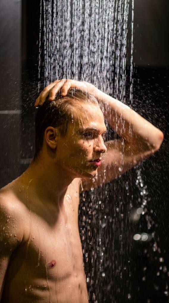 காலையில குளிர்ந்த நீரில் குளிச்சா இவ்வளவு நன்மைகளா.?!