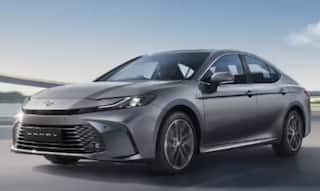 9 એરબેગ સેફ્ટી સાથે લોન્ચ થઈ Toyota Camry, જાણો શું છે કિંમત 