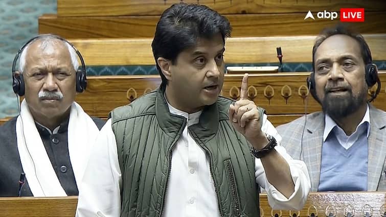 Apple And Other Global Majors See India As Smart Investment Bet, Says Jyotiraditya Scindia