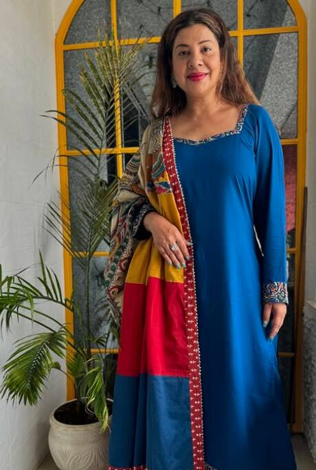 He did Bigg Boss 2 in 2008. After this, she has done shows like Dancing Queen, Raj Peele Janam Ka, Dil Jeetegi Desi Girl, Fear Factor: Khatron Ke Khiladi 4, Welcome, Bigg Boss Balla Bol and Razia Sultan.