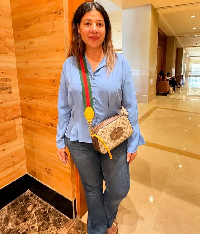 Sambhavna Seth made her mark with Bhojpuri item songs. Her bold avatar and moves caught the attention of fans. Sambhavna was seen in songs like Roop Rang Ki Nagari, Jang, Kamar Jab Lachkela.