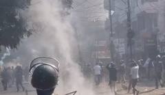 મહારાષ્ટ્રના પરભણીમાં બંધારણના અપમાનને લઈને હિંસા, ટીયર ગેસના શેલ છોડાયા, ઈન્ટરનેટ બંધ