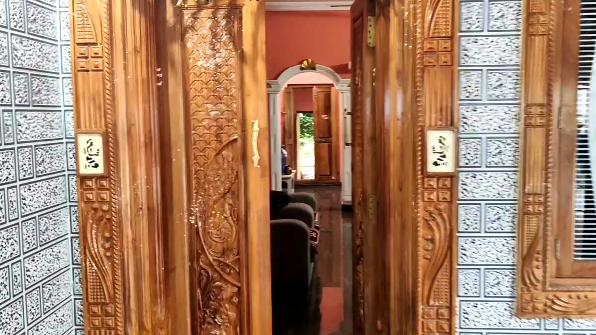 வெளியூர் சென்ற குடும்பம் - கைவரிசை காட்டிய கொள்ளையர்கள்...!