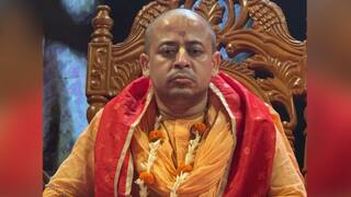 Bangladesh News:প্রাণনাশের হুমকিতেও লক্ষ্যে অবিচল, ফের চট্টগ্রাম আদালতে যাচ্ছেন সন্ন্যাসী চিন্ময়কৃষ্ণ দাসের আইনজীবী