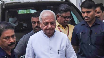 मंदिर की स्थापना पर राज्यपाल आरिफ मोहम्मद खान बोले- 'भगवान के नाम अलग-अलग हो सकते हैं, लेकिन...' मंदिर की स्थापना पर राज्यपाल आरिफ मोहम्मद खान बोले- 'भगवान के नाम अलग-अलग हो सकते हैं, लेकिन...'